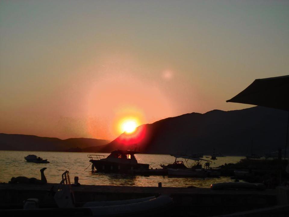 Tondo Apartment Tivat Exterior foto